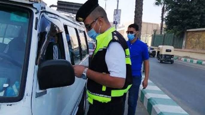 104 مخالفات مرورية لردع قائدي المركبات وغرامات فورية بالغربية