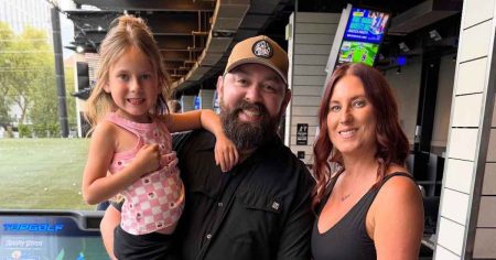 زوجة مايكل دوارتي جيسيكا “تكافح” بعد وفاة مؤثر الغذاء في “حادث مروع”