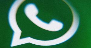 كيفية التحدث إلى ChatGPT مجانًا داخل WhatsApp (بينما لا يزال بإمكانك ذلك)