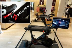 تستدعي شركة Peloton 833 ألف دراجة بعد ورود تقارير عن إصابات ناجمة عن مقاعد معيبة