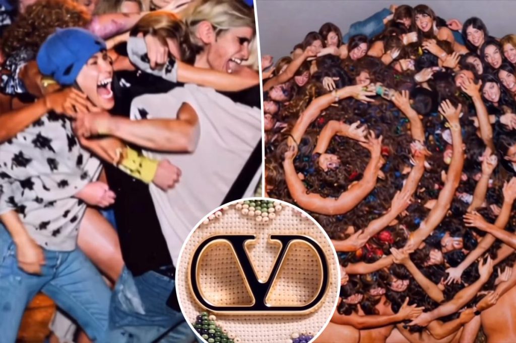 تم إهمال فالنتينو بسبب إعلان الذكاء الاصطناعي “المبتذل” و”الكسول”: يتهم مصممو الأزياء العلامة التجارية الفاخرة باختيار “الكفاءة على الفنية”