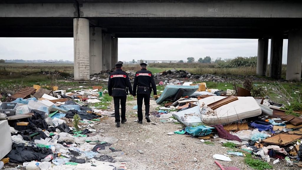 وفي إيطاليا، لا تزال “أرض الحرائق” تحصد الأرواح