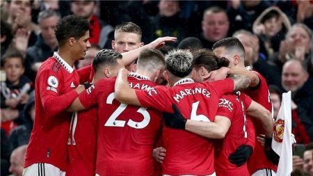 مانشستر يونايتد يتعادل 4-4 مع بورنموث في الدوري الإنجليزي