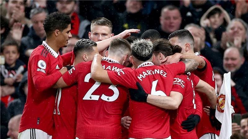 مانشستر يونايتد يتعادل 4-4 مع بورنموث في الدوري الإنجليزي