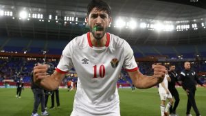 مفاوضات الأهلي مع «النعيمات».. «الحديدي» يكشف أزمة المنتخب وأسرار غرفة خلع الملابس