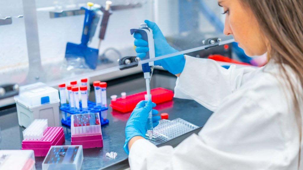 يوفر عقار إيلي ليلي نتائج قوية في فقدان الوزن وتخفيف آلام التهاب المفاصل