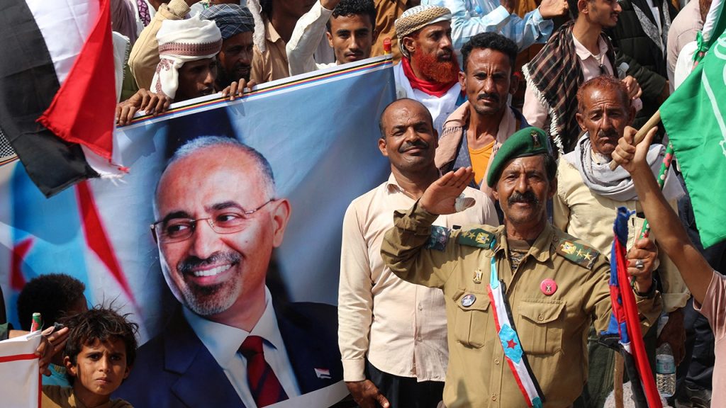 المجلس الانتقالي الجنوبي اليمني يدعي السيطرة على الأراضي الجنوبية ويسعى إلى الشراكة مع الولايات المتحدة