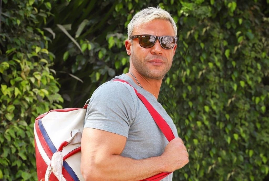 الفرح باظ.. محمد إمام يعلق على عدم حضوره حفل زفاف كروان مشاكل