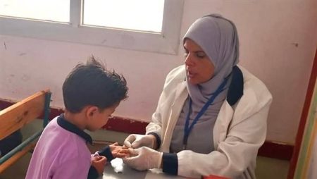 الكشف على 7 ملايين تلميذ ابتدائي للحد من أمراض سوء التغذية | تفاصيل