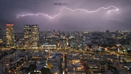 عاصفة بايرون تضرب إسرائيل بشدة.. أمطار غير مسبوقة وتحذيرات من فيضانات واسعة