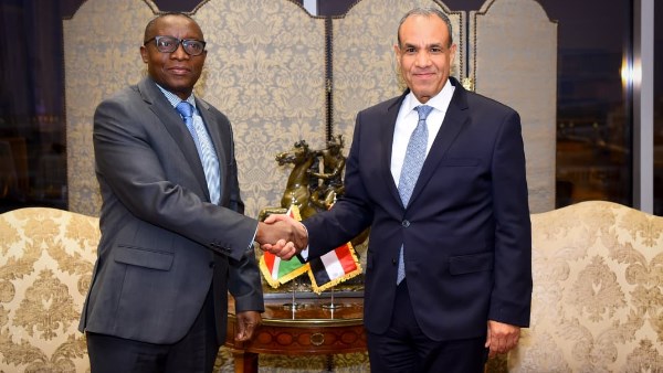 وزير الخارجية يبحث مع نظيره البوروندي تعزيز العلاقات الثنائية والتنسيق الأفريقي