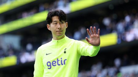 10 سنوات من العطاء .. «سون» يُودّع جماهير توتنهام بعد رحيله للدوري الأمريكي