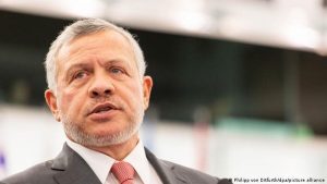 الملك عبد الله لـ المنتخب الأردني: رفعتوا راسنا