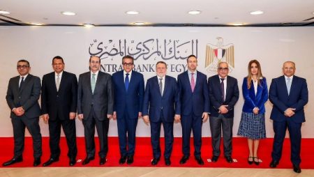 محافظ البنك المركزي: سنواصل دعم المبادرات الصحية