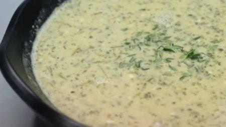 طريقة عمل شوربة ثوم… جديدة وغير تقليدية