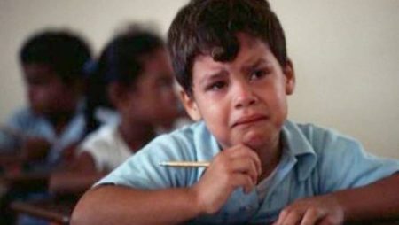 هل تعرض طالب لاعتداء على يد زملائه بمدرسة بأكتوبر؟ .. مصدر مسئول يكشف الحقيقة