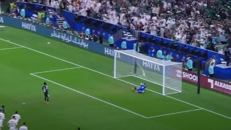 فراس البريكان يسجل الهدف الأول للسعودية في مرمى فلسطين بربع نهائي كأس العرب