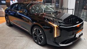 كيا K8 موديل 2025.. سيدان فاخرة بتجهيزات قوية| صور