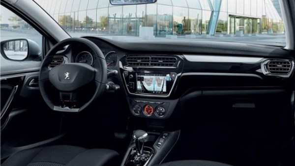 أقل من 500 ألف.. اركب سيارة فرنسية أوتوماتيك سوق المستعمل