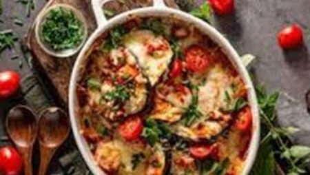 المسقعة المصرية الأصلية.. طعم شرقي لا يقاوم