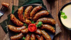 نقيب البيطريين للمواطنين: لا تأكلوا الفشة والممبار.. لحمة الرأس والعكاوي جميلة جدا