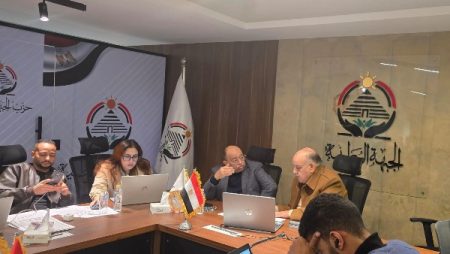 القصير وشعراوي يتفقدان الموقف الميداني ويجريان اتصالات بفرق الرصد بالمحافظات