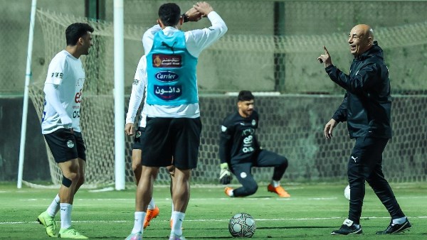 منتخب مصر يخوض تدريبا مسائيا استعدادا لأمم أفريقيا 2025 بالمغرب منتخب مصر يخوض تدريبا مسائيا استعدادا لأمم أفريقيا 2025 بالمغرب