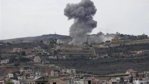 سلاح جو الاحتلال ينفذ ضربات على أهداف تابعة لحزب الله جنوبي لبنان