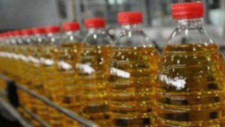 وزارة التموين تنفي وجود أزمة في توافر زيوت الطعام ببعض المحافظات