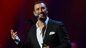 عيد العشاق.. كاظم الساهر يشعل حماس جمهوره في قطر