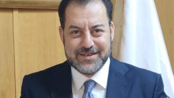 وزير التعليم العالي يصدر قرارا بندب أحمد عناني مستشارا للسياسات الصحية وزير التعليم العالي يصدر قرارا بندب أحمد عناني مستشارا للسياسات الصحية