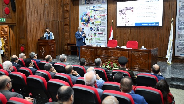 على هامش استضافة فعاليات المؤتمر العلمي الأول للغرف النظيفة رئيس الهيئة القومية للاستشعار عن بعد يفتتح غرفة نظيفة متكاملة بمقر الهيئة