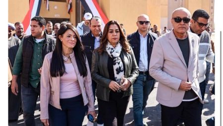 تسليم 100 وحدة سكنية للمواطنين بالمرحلة الثانية من إسكان الطود بالأقصر