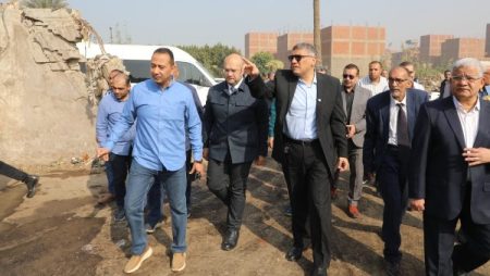 محافظ الجيزة يتفقد مشروعات “حياة كريمة” بالصف ويشدد على كفاءة تقديم الخدمات
