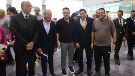 مصطفي أبو زهرة لـ ” صدي البلد ” : متفائل بالمنتخب وقادرون على الوصول لنقطة بعيدة فى المونديال