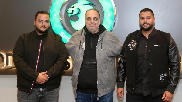 أشقاء رفعت: وليد دعبس لم يتأخر علينا في شيء ونعتبره أباً لنا