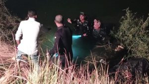 أخبار قنا.. مصرع شاب وإصابة آخر في تصادم دراجتين.. انتشال 6 جثامين من السيارة الغارقة