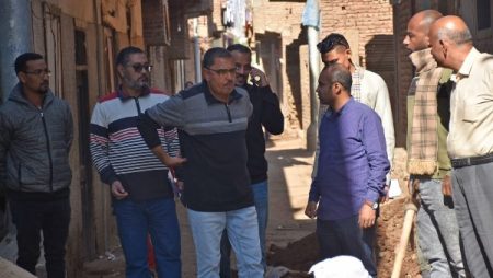 لتحسين جودة الحياة.. رئيس شركة مياه الأقصر يتفقد مشروعات الصرف الصحي بالمحافظة