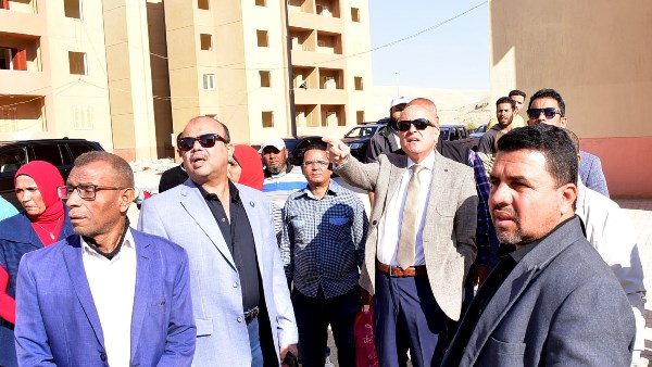 محافظ الأقصر يتفقد المرحلة الثانية من إسكان الطود الاجتماعي استعدادًا للتسليم خلال الاحتفالات بعيد الأقصر القومي