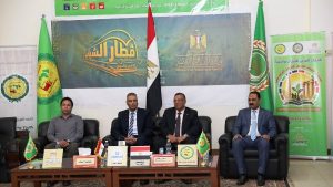 محافظ أسوان يشيد بمبادرة جامعة العبور لإهداء 10 منح دراسية لأبناء المحافظة