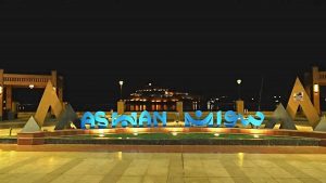 أسوان تتزين لاستقبال أعياد رأس السنة والميلاد والعيد القومى.. شاهد