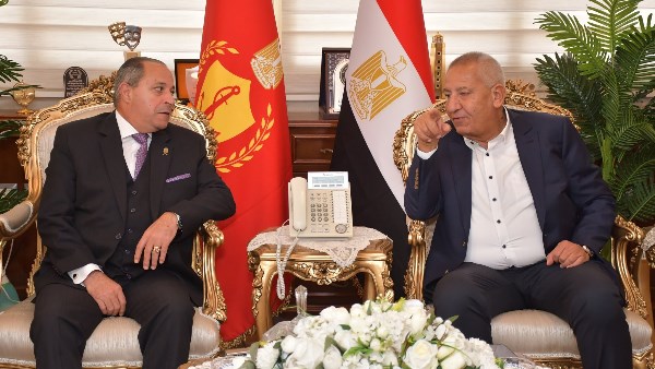 تفاصيل اجتماع محافظ بورسعيد مع رئيس المصري تفاصيل اجتماع محافظ بورسعيد مع رئيس المصري