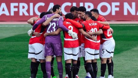 مصر تواجه أنجولا اليوم.. الفراعنة يسعون للعلامة الكاملة والأخير يبحث عن معجزة