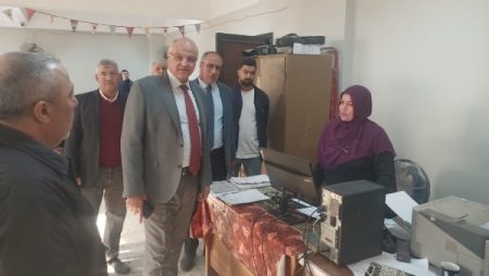 محافظ القليوبية يطالب بسرعة إنجاز ملفات التصالح للمواطنين