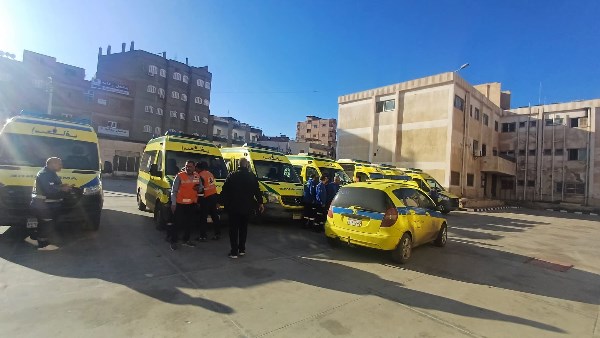 إصابة شخصين في انقلاب سيارة نقل ثقيل بالطريق الدولي بكفر الشيخ