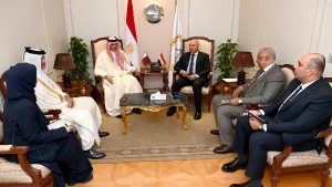 مصر وقطر تتفقان على تعزيز التعاون في النقل البحري وإدارة الموانئ