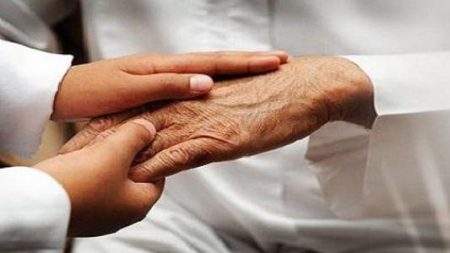 ما حكم من يتسبب في قطيعة صلة الرحم؟.. أمين الإفتاء: كبيرة من الكبائر