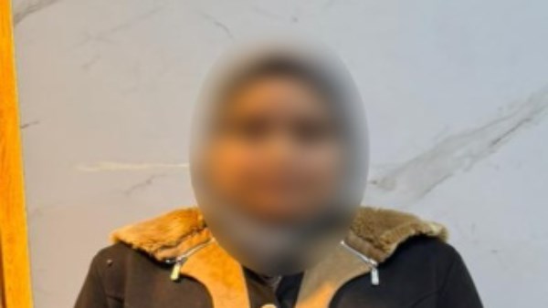 القبض على سيدة توزع أموالا على الناخبين في البحيرة القبض على سيدة توزع أموالا على الناخبين في البحيرة