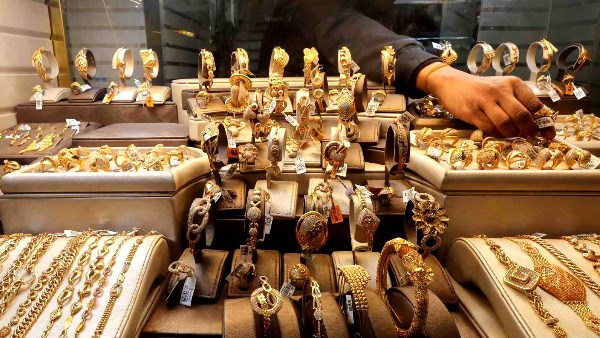 تذبذب أسعار الذهب اليوم الثلاثاء.. وهذه قيمة عيار 21 الآن