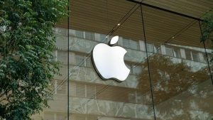 خطوة تهز عرش iOS.. آبل تفتح أبوابها لمتاجر التطبيقات البديلة